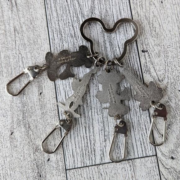 Disney Characters Keychain Metal & Enamel Mickey Head Split Ring w 4 Characters - Picture 10 of 11